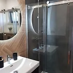 Feriehus Wypoczynkowy Zacisze W Makosiejach Z Dostepem Do Rzeki, Z Balia I Jacuzzi