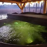Feriehus Wypoczynkowy Zacisze W Makosiejach Z Dostepem Do Rzeki, Z Balia I Jacuzzi *