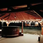Feriehus Wypoczynkowy Zacisze W Makosiejach Z Dostepem Do Rzeki, Z Balia I Jacuzzi *