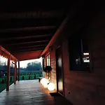 Wypoczynkowy Zacisze W Makosiejach Z Dostepem Do Rzeki, Z Balia I Jacuzzi