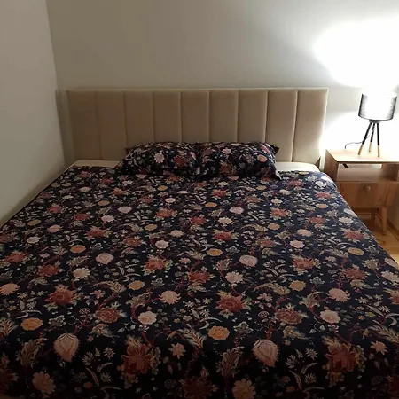 Wypoczynkowy Zacisze W Makosiejach Z Dostepem Do Rzeki, Z Balia I Jacuzzi Ferienhaus *