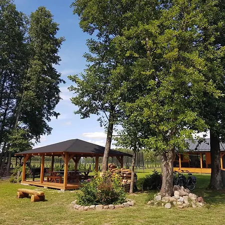 Wypoczynkowy Zacisze W Makosiejach Z Dostepem Do Rzeki, Z Balia I Jacuzzi