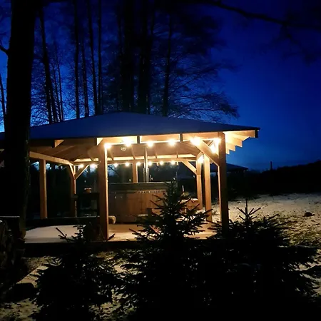 Wypoczynkowy Zacisze W Makosiejach Z Dostepem Do Rzeki, Z Balia I Jacuzzi 度假居 *