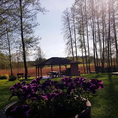 Wypoczynkowy Zacisze W Makosiejach Z Dostępem Do Rzeki, Z Balią I Jacuzzi Dom wakacyjny