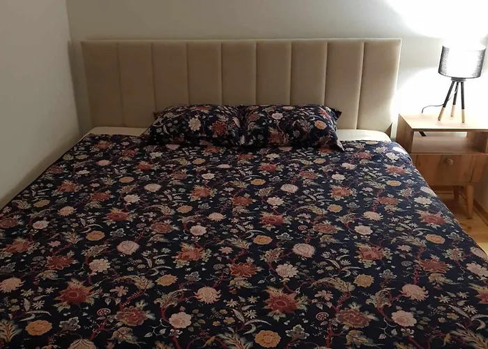 Wypoczynkowy Zacisze W Makosiejach Z Dostepem Do Rzeki, Z Balia I Jacuzzi Vakantiehuis *