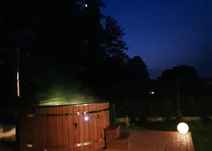 Wypoczynkowy Zacisze W Makosiejach Z Dostepem Do Rzeki, Z Balia I Jacuzzi Vakantiehuis *